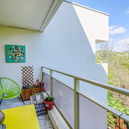Studio In A With Swimming Pool *