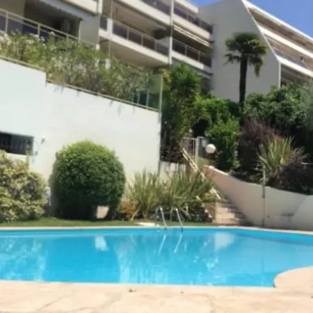 Lejlighed Studio In A With Swimming Pool Nice